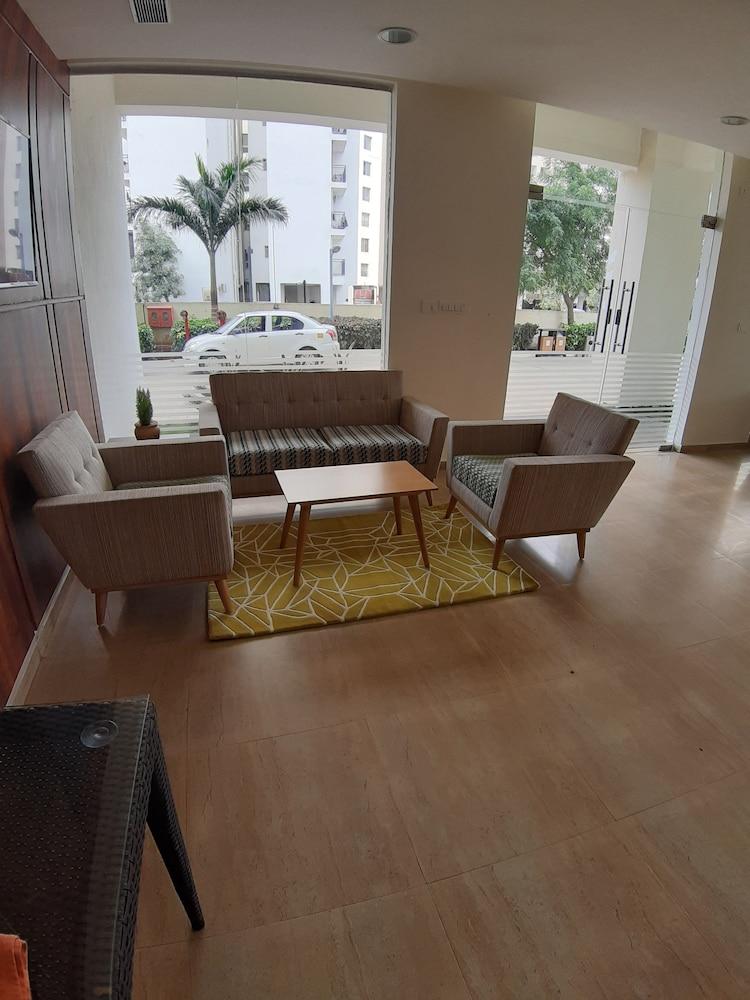 Starlit Suites Bangalore Kammasandra Zewnętrze zdjęcie