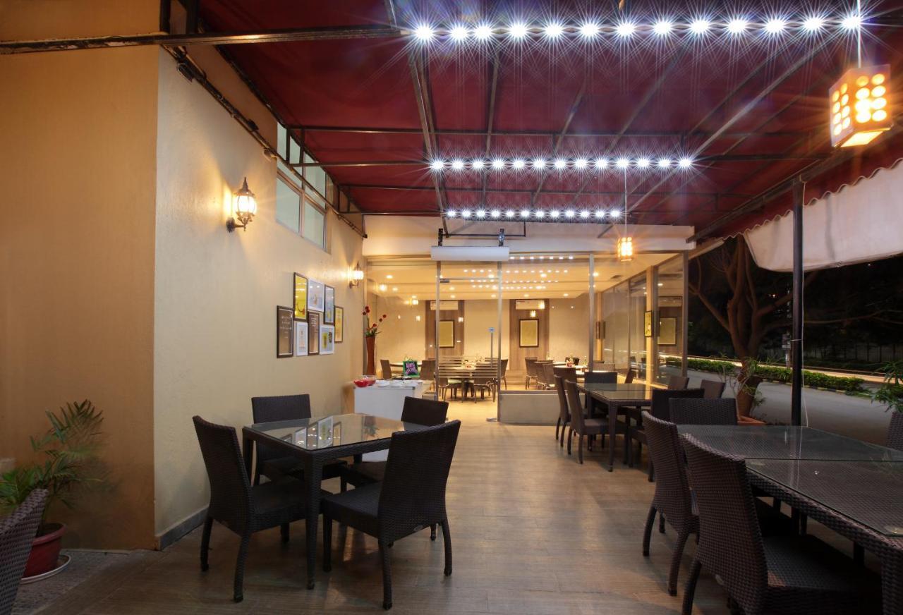 Starlit Suites Bangalore Kammasandra Zewnętrze zdjęcie